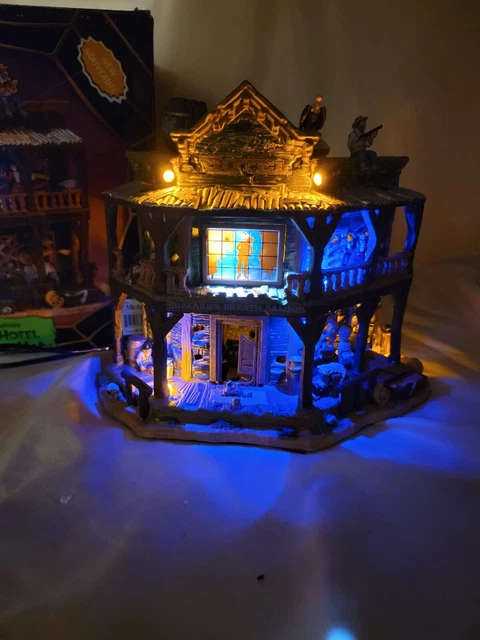 Lemax Halloween Spooky Town Dry Gulch Hotel 2007 RETIRED Lights Sound Lemax Halloween Spooky Town Dry Gulch Hotel 2007 RETIRED Lights Sound