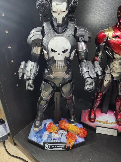 Hot Toys The Punisher War Machine Armor Diecast VGM 1/6 Scale Figure