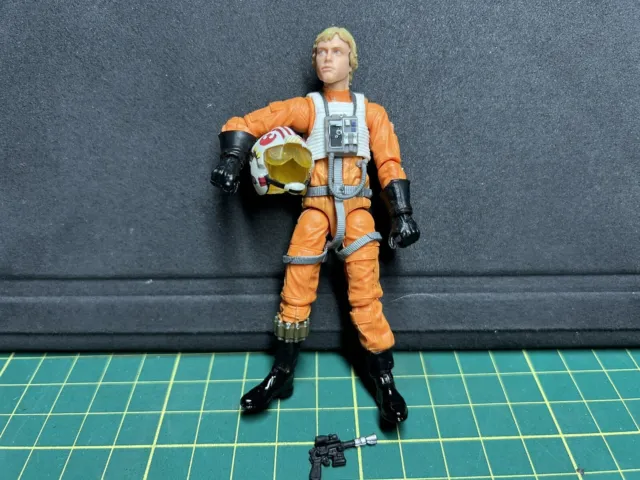 Star Wars The Vintage Collection TVC Luke Skywalker (X-Wing Pilot) VC158 LOOSE