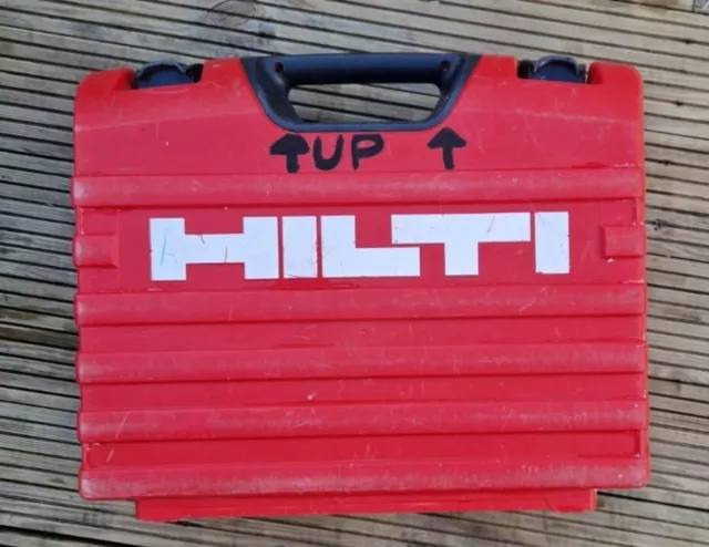 HILTI HDM330 Hilti HIT Apllicator & Dust Pump, 2 x Cartridge Holders, and Case