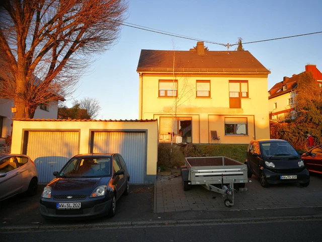 Ein-/ Zweifamilienhaus in Caan Westerwald