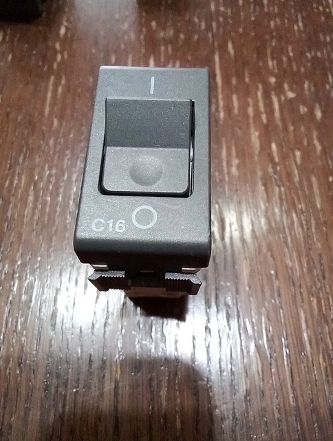 Interruttore Automatico Magnetotermico ABB S204 C63 6KA 4P - Per Quadri Elettrici