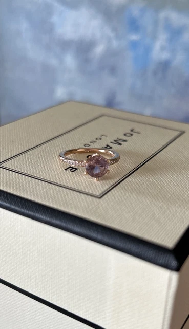 Pandora Roségold funkelnde Krone Solitärring. Neu. Rosa Stein. UVP £ 80