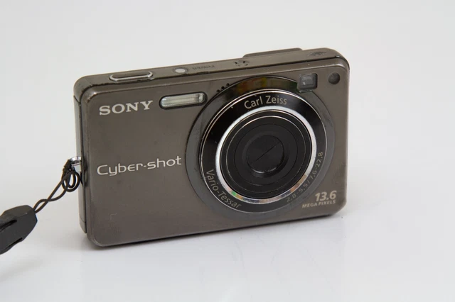 Sony Digital Camera Cyber-Shot DSC-W300 f/2.8-5.5 - NEEDS REPAIRS