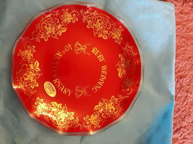 40th Ruby Wedding Anniversary Plate Red & Gold  21cms across