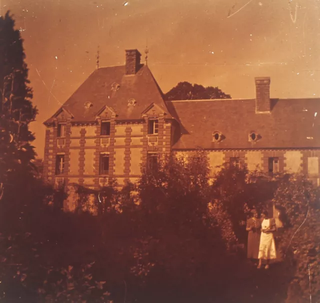Family Maison Manoir France c1930 Photo Glass Plate Vintage V36L6n1