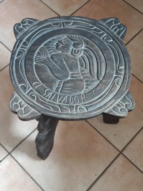 Tabouret Sculpter EL SALVADOR