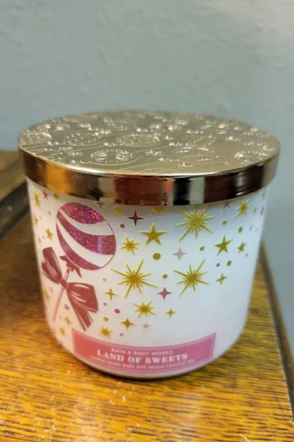 Bath & Body Works SUGARED POMEGRANATE Land Of Sweets 3-Wick Candle 2022 NEW