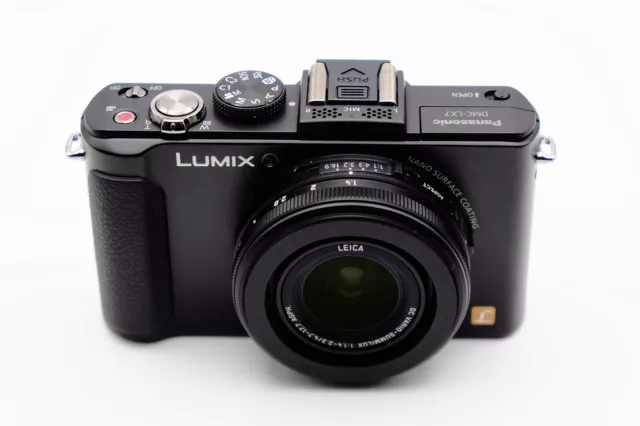 Panasonic LUMIX LX7 Black 10.1MP f3.8 / 【 MINT 】