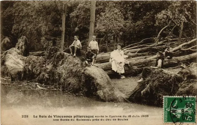 CPA AK PARIS 12e Le Bois de VINCENNES Picturesque after the Cyclone (672551)