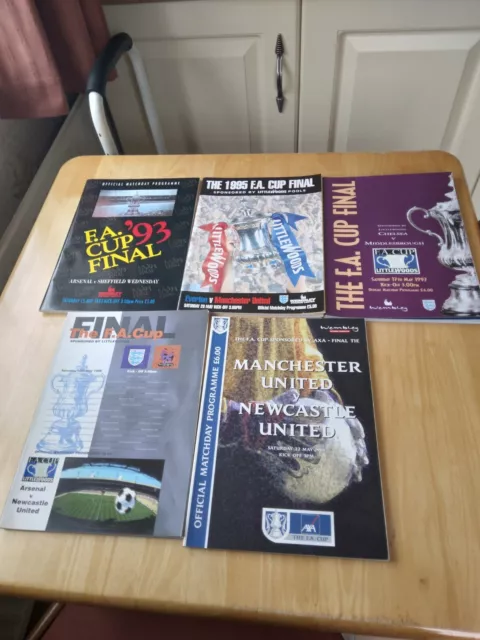 5 x FA Cup Final football programmes 1993, 1995, 1997, 1998, 1999