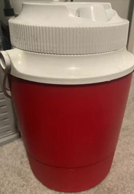 USED Rubbermaid GOTT Insulated Thermal 1/2 Gallon Cooler Jug # 1502  Red