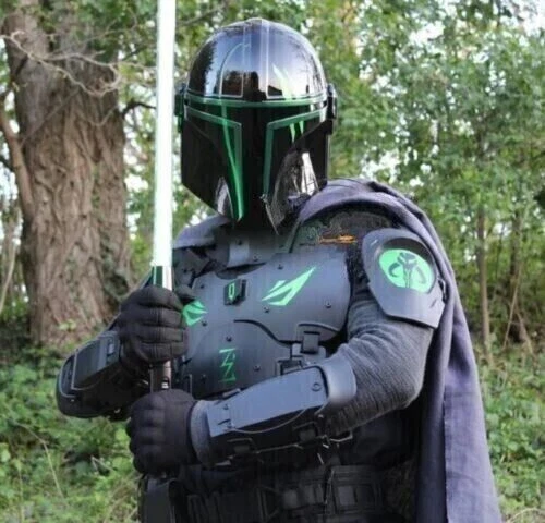 Casco Mandalorian di Star Wars Regalo di armatura da collezione della serie...