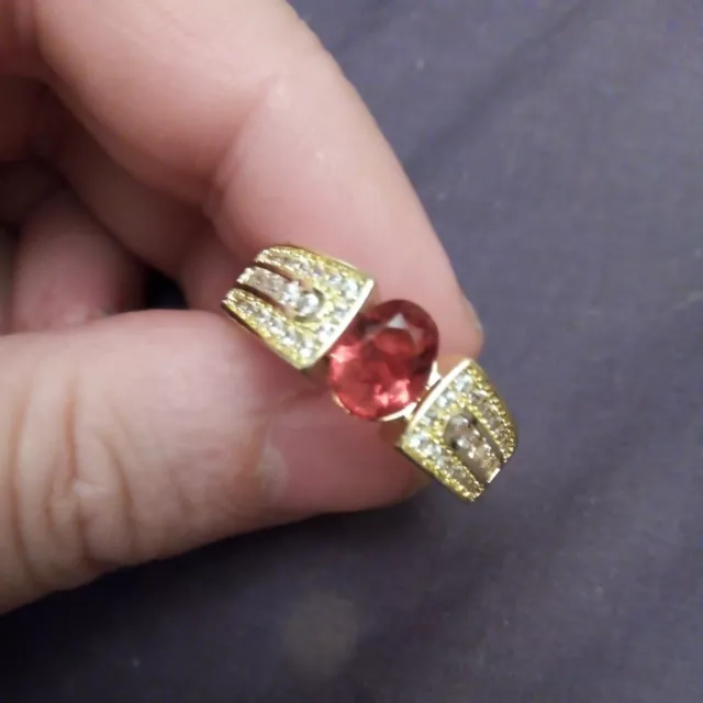 Kleiner roter ovaler Edelstein Set in vergoldete Größe UK U und USA Größe 10 Ring
