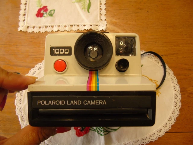 POLAROID 1000 BOUTON Rouge EUR 25,00 - FR