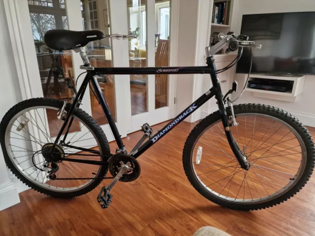 Diamondback sorrento best sale bike