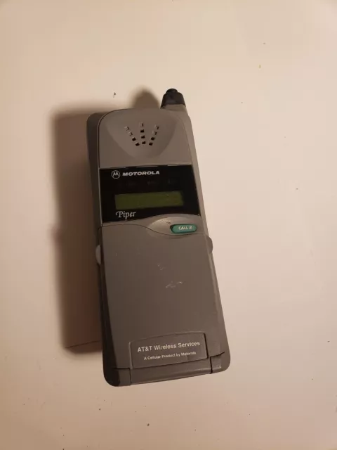 1990s Motorola MicroTAC Piper Flip Cell Phone Untested (no charger)