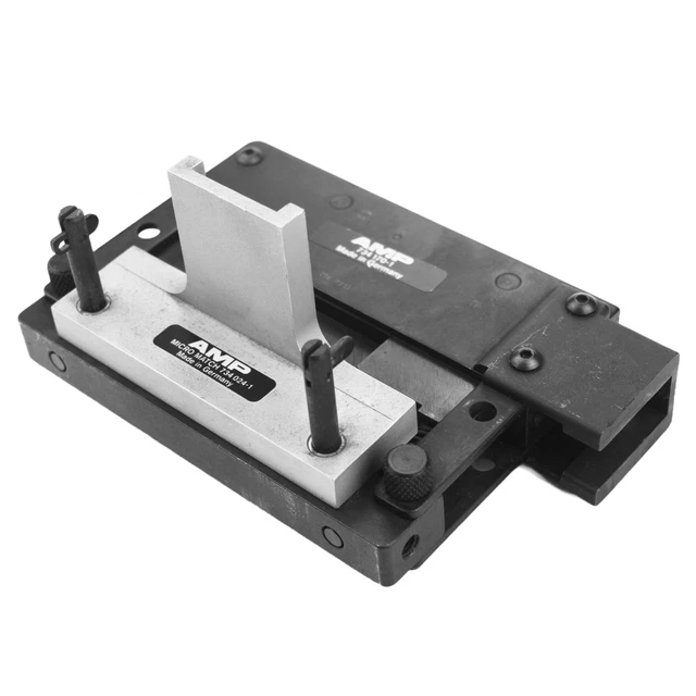 Assemblaggio adattatore utensile a crimpatura manuale | AMP Micro-Match 734024-1, 734170-1, 169754-1