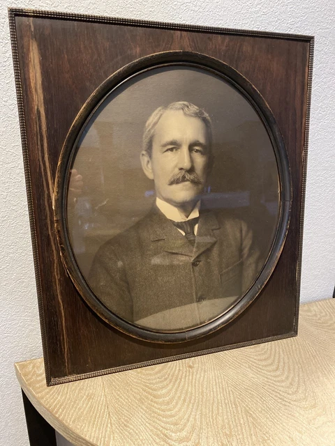 Antique Vintage Wood Carved Framed Portrait Photo With Glass  23.5"  x 20 x 1.5