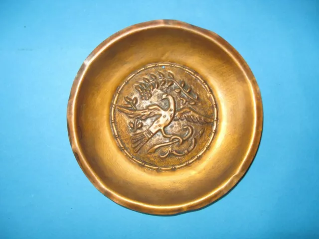 Plato/Bandeja griega antigua hecha a mano en cobre, grabada de finales del...