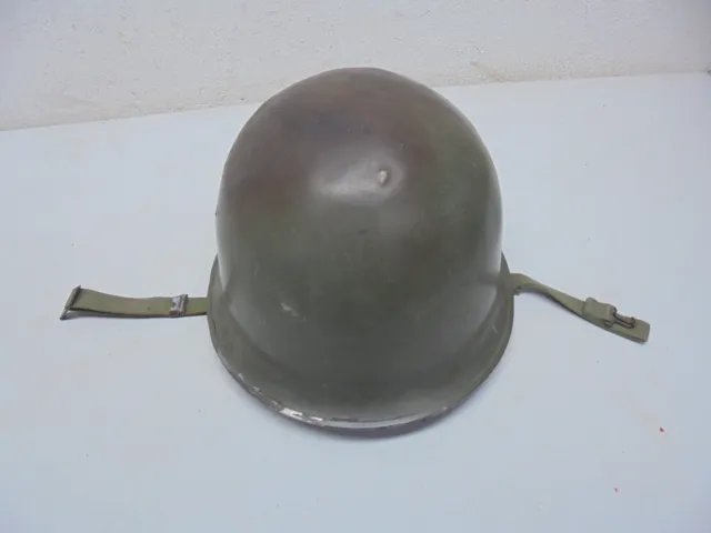 Alter  Stahlhelm mit Innenhelm   Ungereinigter Fundzustand