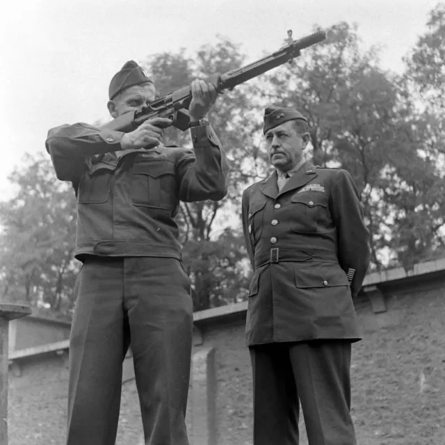 WW2 WWII Photo World War Two / German FG 42 Rifle Tested by US Army Ordnance