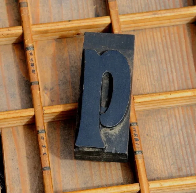 art nouveau letter: q rare wood type letterpress printing block woodtype font