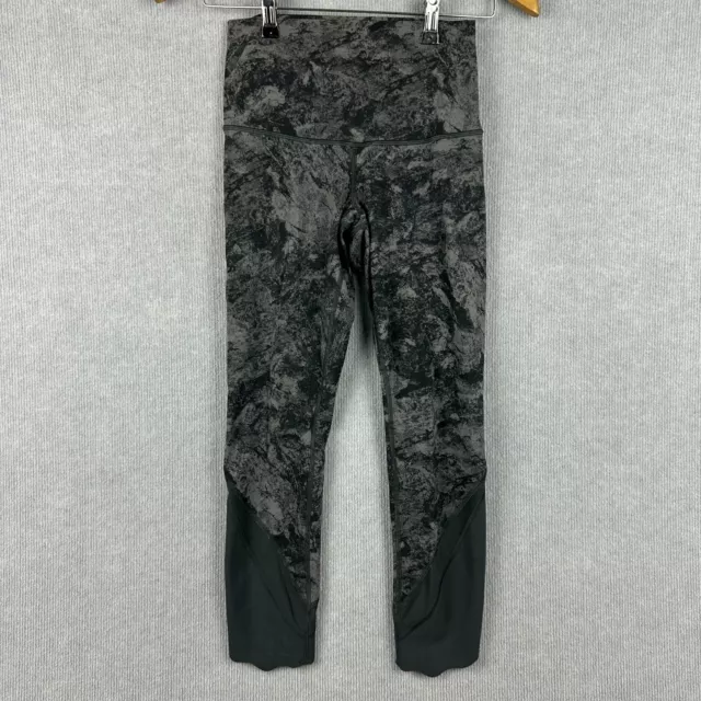 Lululemon Leggings Womens 4 W22xL22 Black Camo Compression 3/4 Length