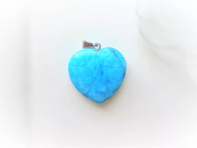 pendentif cœur pierre de turquoise naturelle, turquoise et argent, pierre, bijou