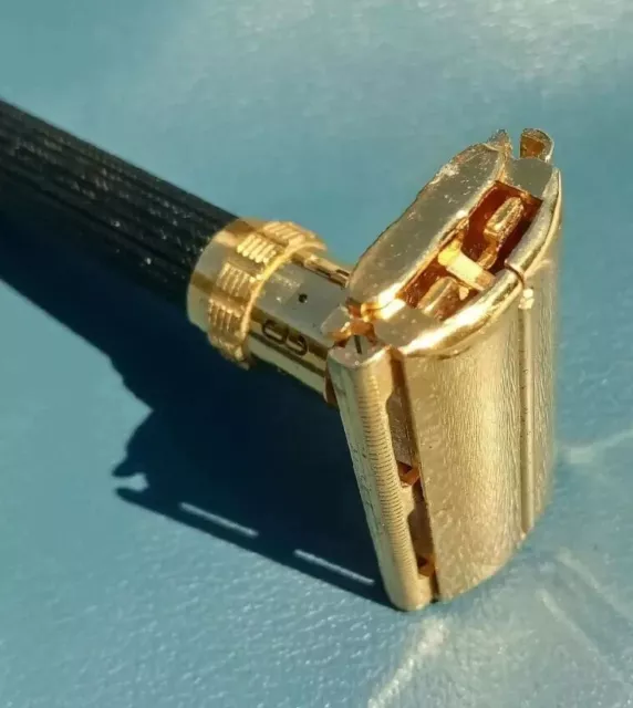 VINTAGE Gillette Super Adjustable Gold plated Safety Razor