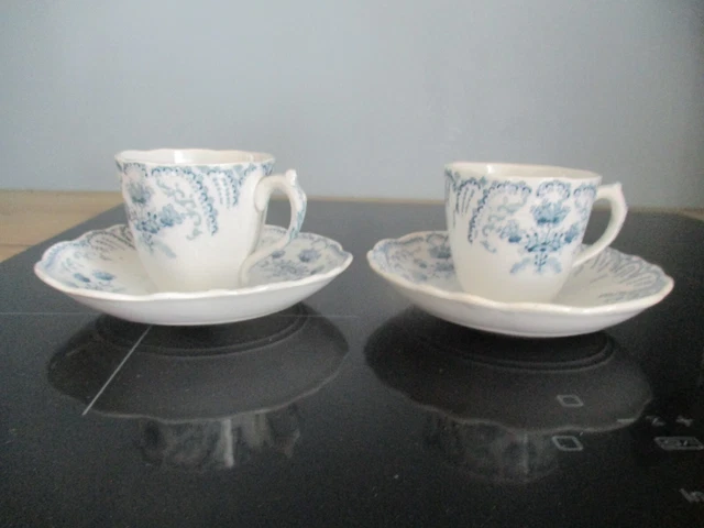 2 Tasses à café et sous tasses Terre de fer St Amand & Hamage modèle Régence N°2