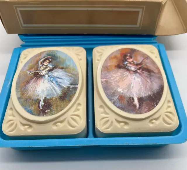 Vintage Avon Beauty in Motion Ballet Graphic Decorative Soaps New Old Stock