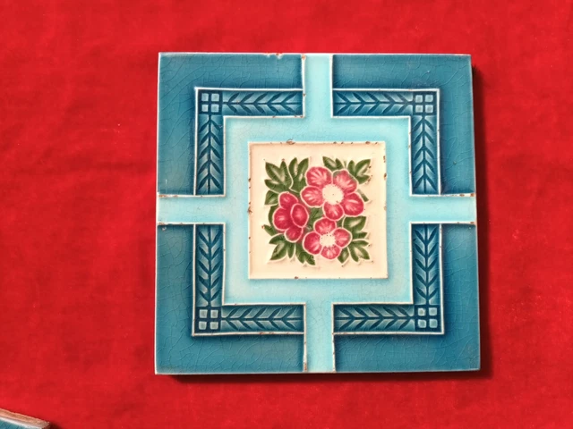 2 Piece Art Deco Flower Design Embossed Majolica Used Ceramic Tiles Japan 0309 4