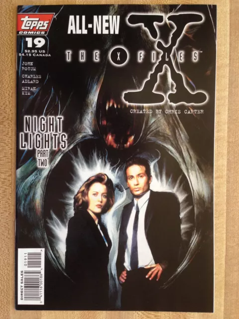 THE X-FILES #19 VF/NM 1996 Fox Mulder Dana Scully TOPPS Comics Independence Day