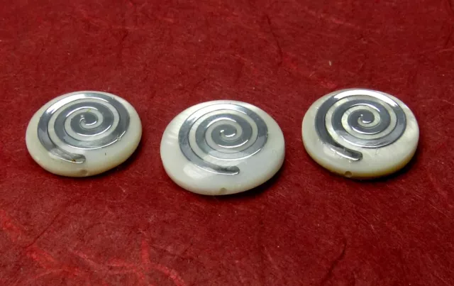 Abalorios de Conchas Nácar Monedas Con Inlay "Espiral" Perlas Set (3 Piezas)