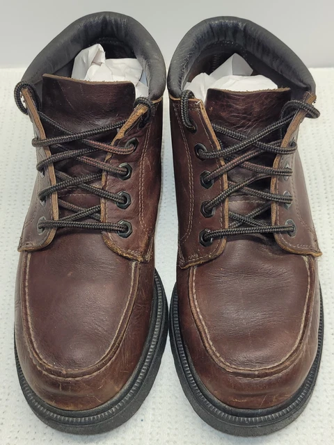 EASTLAND MEN display picture 3
