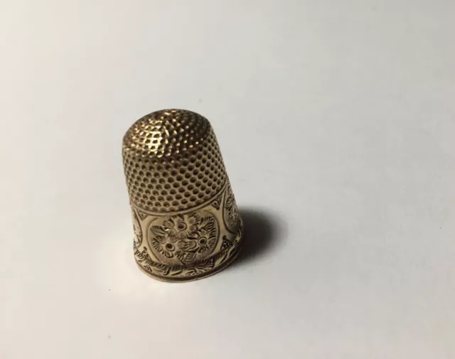 Antique Victorian 14k Gold Ornate Size 6 to 5 Sewing Thimble