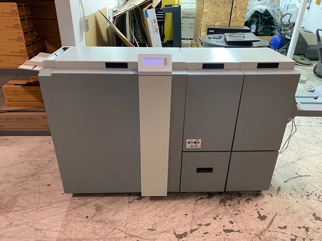Plockmatic BLM6200  Booklet Maker with Trimmer and Square fold