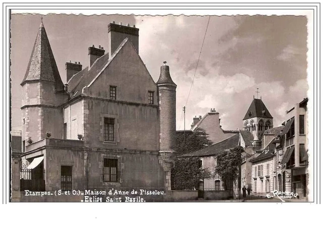 91.ETAMPES.MAISON D&amp;acute ANNE DE PISSELEU.EGLISE SAINT BASILE.CPSM.