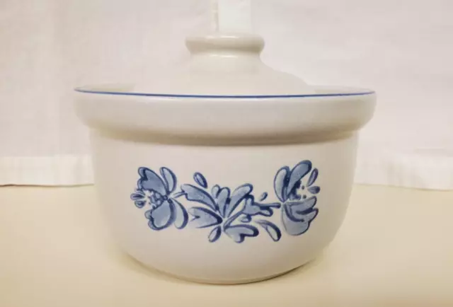 Vintage Pfaltzgraff Yorktowne Covered Butter Tub Crock Dish Stoneware USA