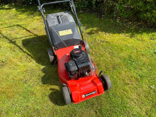 Sovereign XSZ40 Self Propelled Petrol Lawn Mower