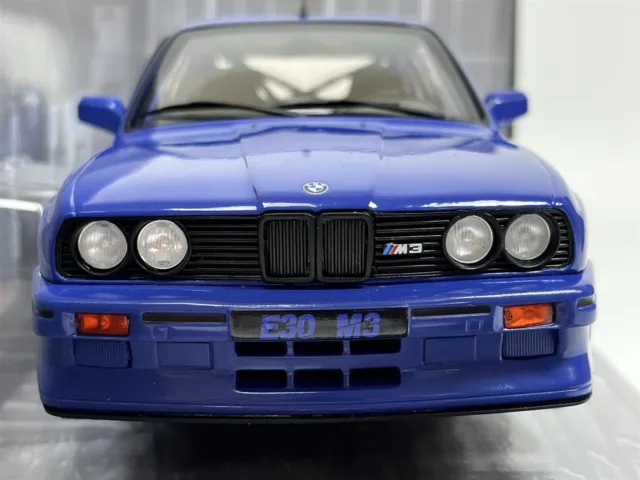BMW E30 M3 1990 Bleu 1:18 Echelle Solido 1801516 2