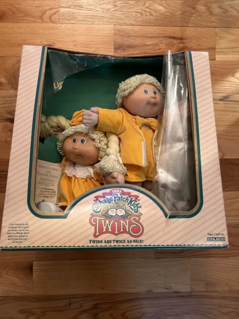 Vintage! 1985 Cabbage Patch Boy and Girl Twins Blonde Hair Blue Eyes. Limited Ed