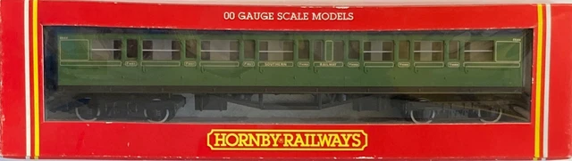 Hornby R162 HORNBY R162 SR Composite Coach in Olive Green #5544 BNMIB 00 Gauge £27. ...