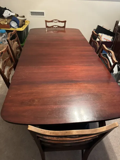 Vintage Duncan Phyfe Drop Leaf Dining Table + 6 Chairs And Several Leafs.