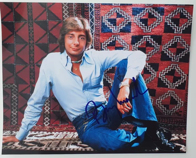 BARRY MANILOW MUSICIAN SINGER SIGNED AUTOGRAPHED PHOTO 8x10