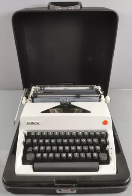 MACHINE A ECRIRE marque OLYMPIA modele SM9 clavier AZERTY 1970s Writing Ecrire K