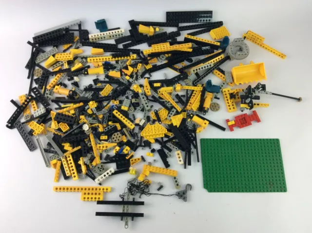 Small Mixed Lot Of Assorted LEGO Bricks And Parts 0.86kg
