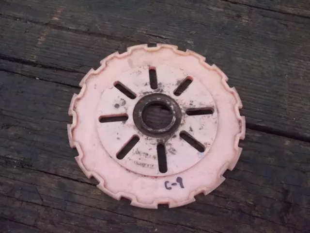 1) McCormick Farmall IH Planter ORIGINAL seed Plastic plate C9