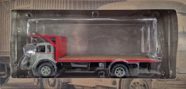 IXO 1/43 CAMION RENAULT R 4220 Fainéant PLATEAU